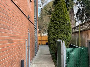 2208 W Dravus St #5, Seattle, WA 98199