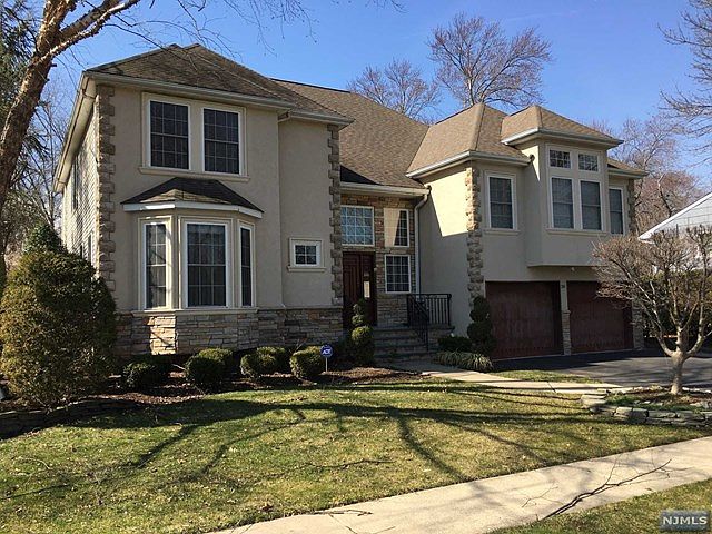 1st image of 38 Cardinal Ln