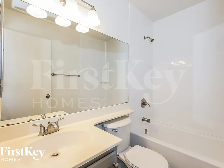 5039 W Chicago Cir S — Photo 14
