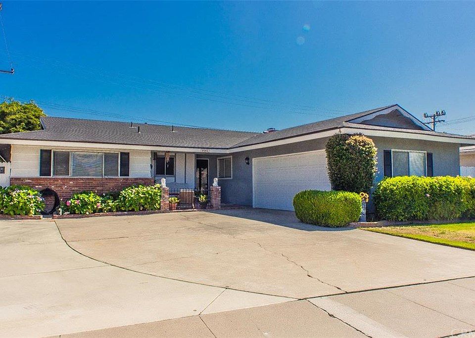 1st image of 9060 Larkspur Dr