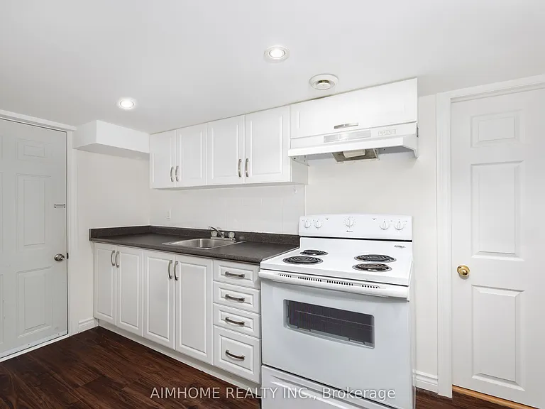 471 Cummer Ave — Photo 19
