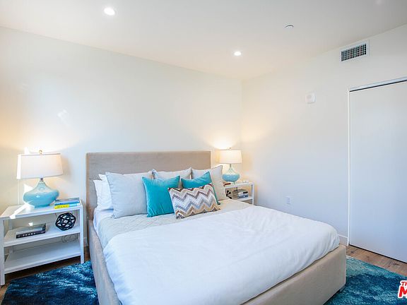 3rd image of 1143 Mohawk St #201