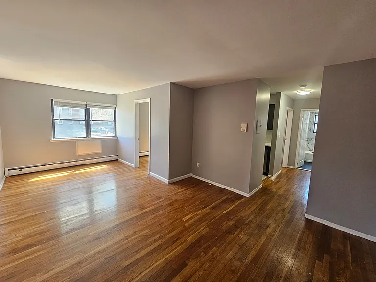 1252 Waverly Pl #6 — Photo 4