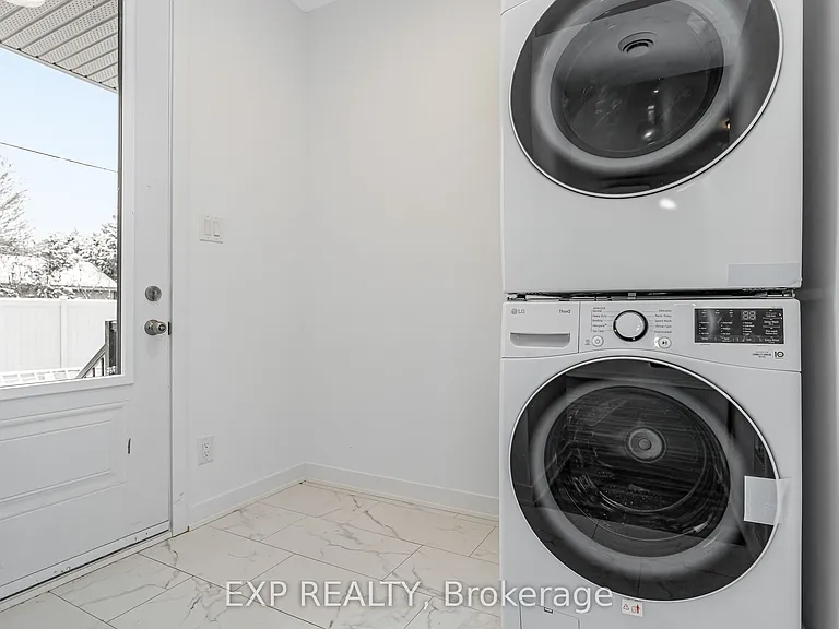 1373 Louis Ln #B — Photo 15