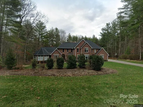 14 Coventry Woods Dr, Arden, NC 28704