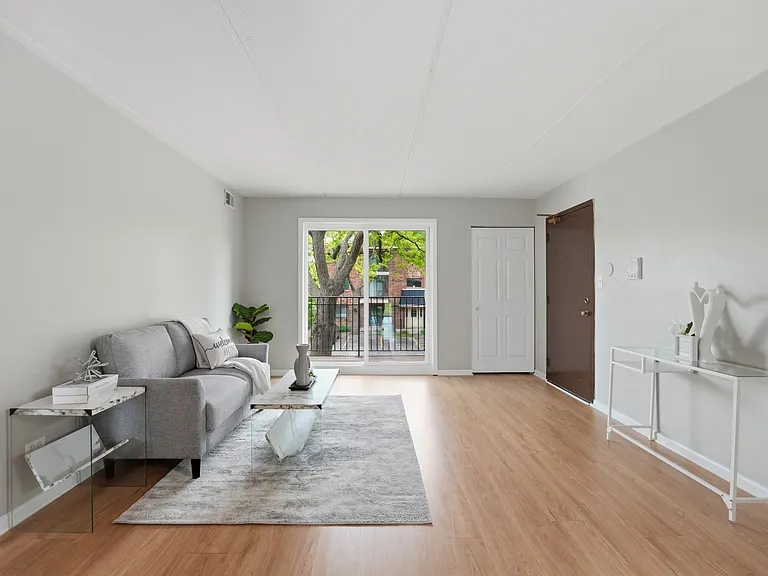 5513 Chateau Dr #4 — Photo 5