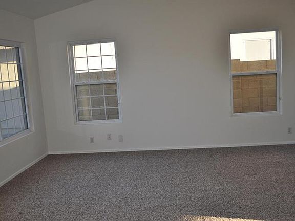 3rd image of 7869 W Tuckey Ln