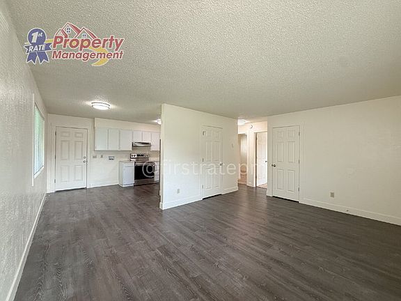 5th image of 152 E Mission Dr