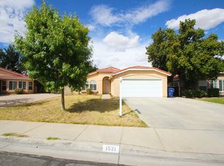 1521 Camran Ave, Lancaster, CA 93535