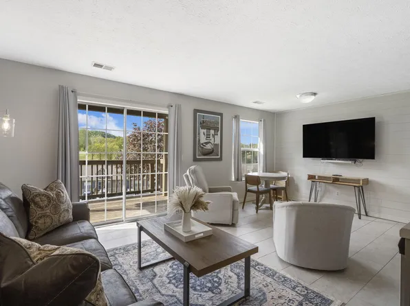 14 Scenic Court Apt 5, Branson, MO 65616