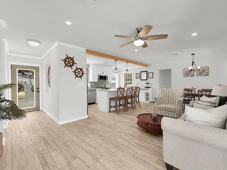 804 N Cinnamon Rd — Photo 3