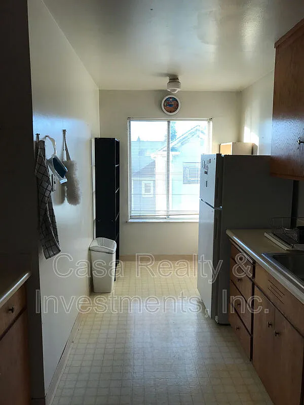 1 bed, 1.0 bath, $1,200 — Photo 2