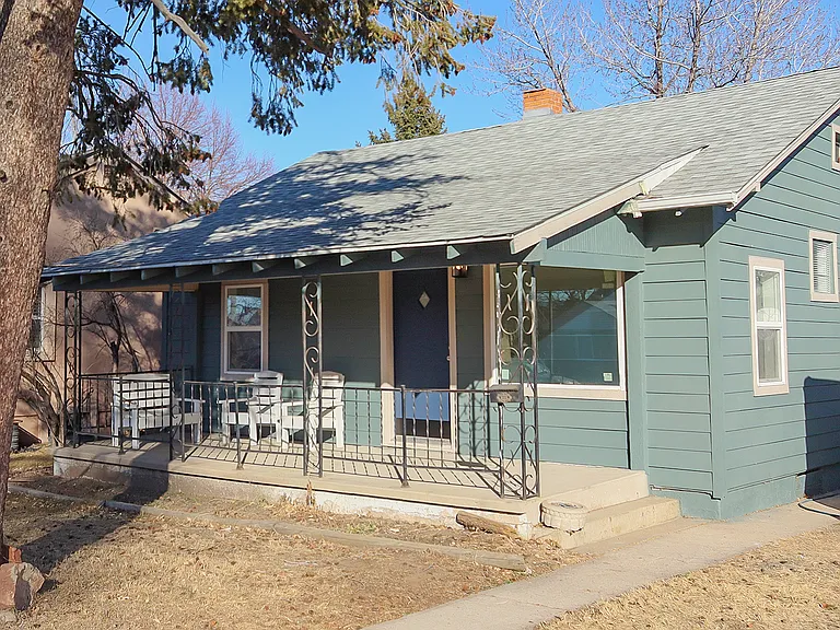4312 Benton St — Photo 2