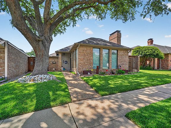 2nd image of 806 Oakway Ct