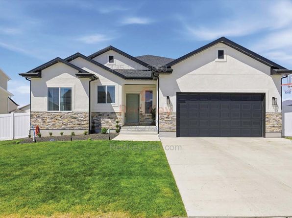 526 W 1860 N