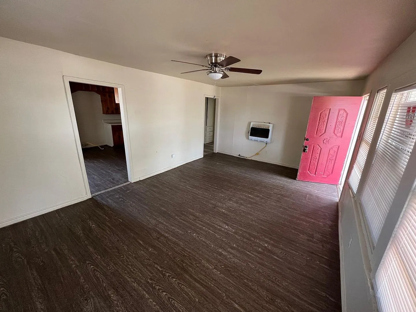 $0 First Month's Rent / $0 Deposit at Move-in — Photo 4
