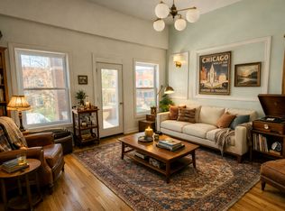 4724 N Troy St #2, Chicago, IL 60625