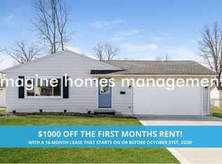 7690 Sharon Dr, Mentor On The Lake, OH 44060