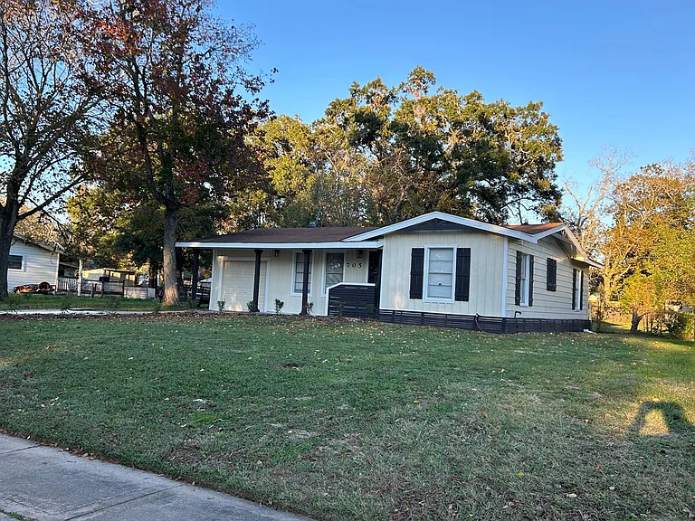 705 Azalea St — Photo 15