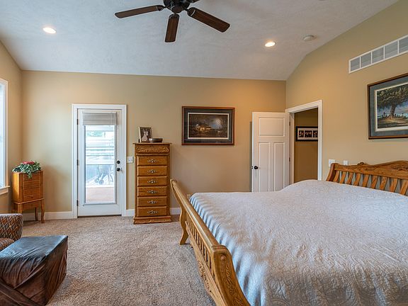4th image of 7881 Golf Point Dr SE