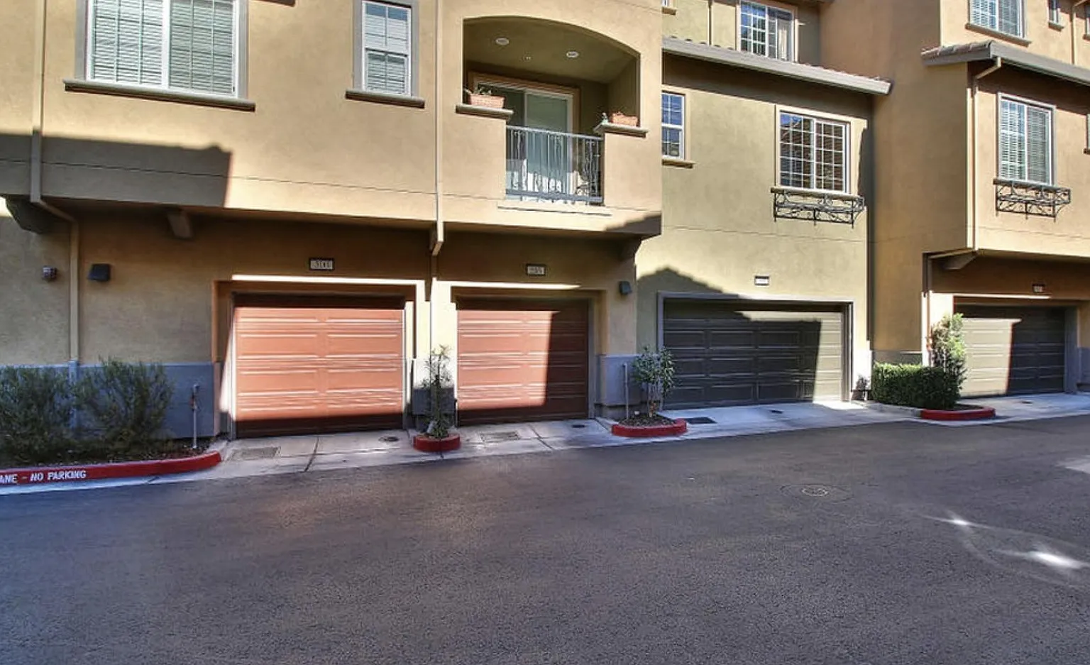 500 Almaden Walk Loop photo 1