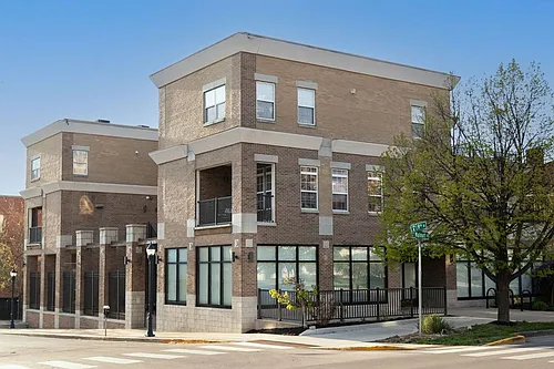 501 N Walnut Photo 1
