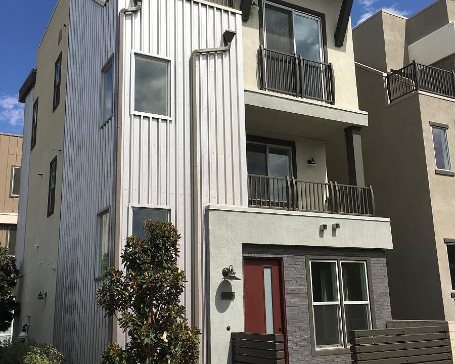 1st image of 960 W 16th St