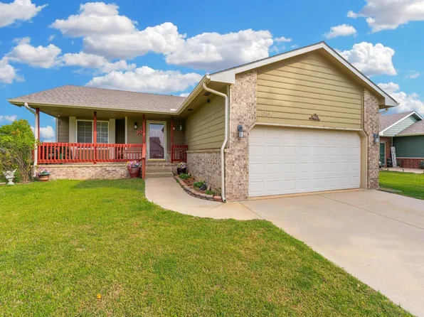 1764 N Myers Cir, Mulvane, KS 67110