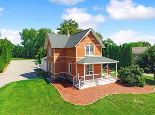 610 N Main St, Oconto Falls, WI 54154
