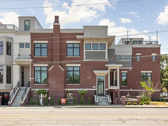 4th image of 705 E 16th St #10b