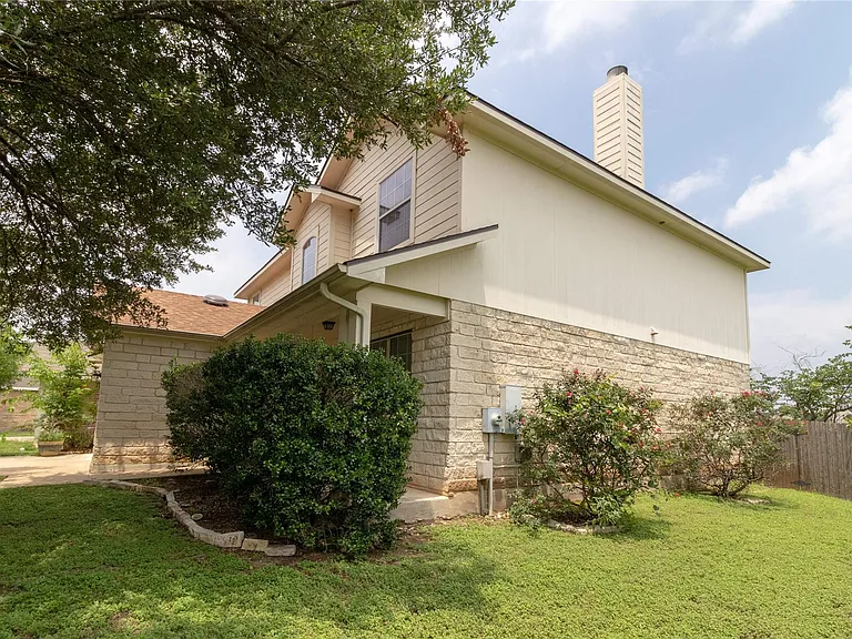1103 Apollo Ln — Photo 3