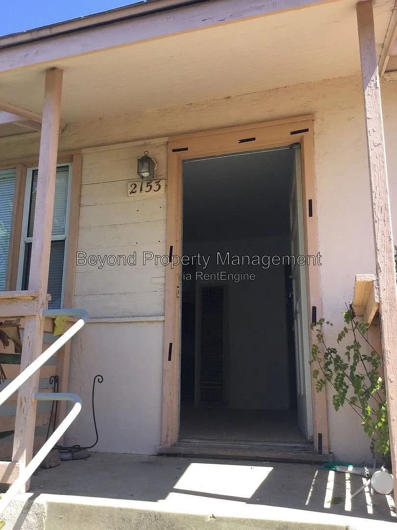 Studio, 1.0 bath, 550 sqft, $1,588 — Photo 2