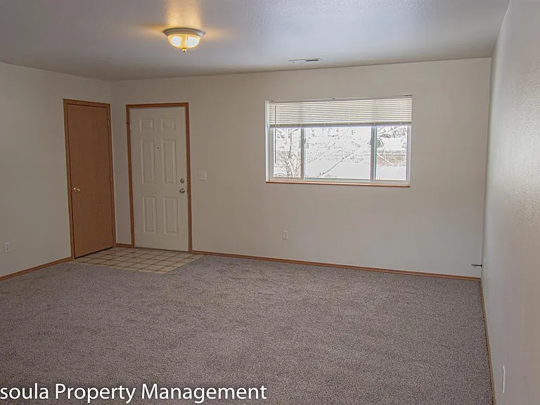 16830 Stenerson Ln — Photo 4