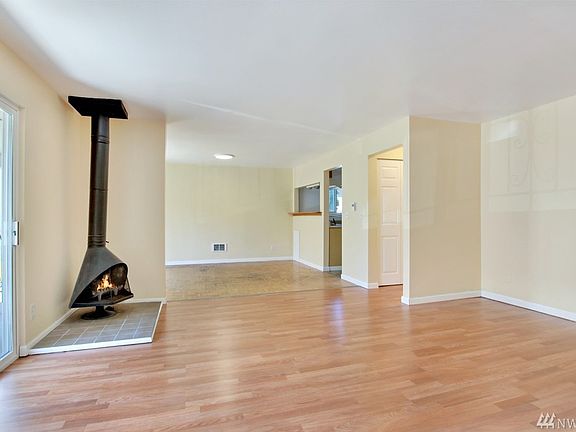 5th image of 240 S 152nd St APT T101