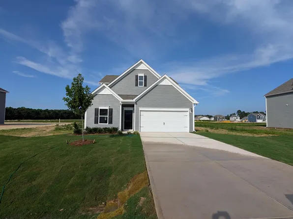 208 Saxony Dr, Goldsboro, NC 27530