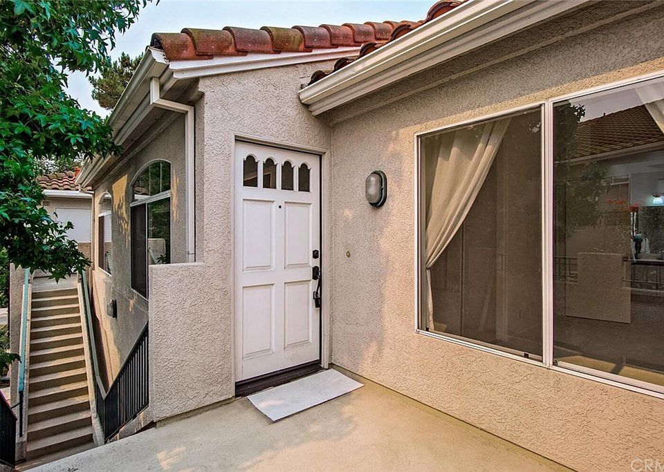 1st image of 14 Sandpiper Ln