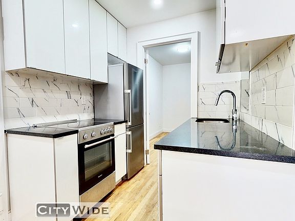 5th image of 407 W 50th St APT 9