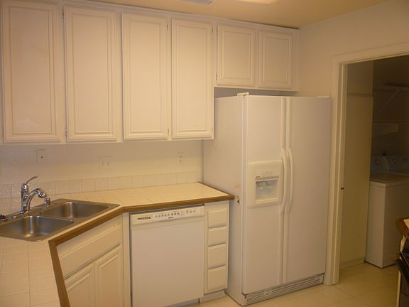 4th image of 4829 Valdina Way