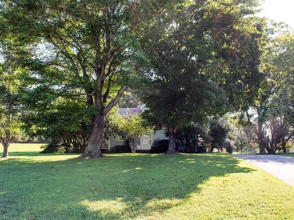 4798 Pearl Ferguson Rd, Liberty, NC 27298