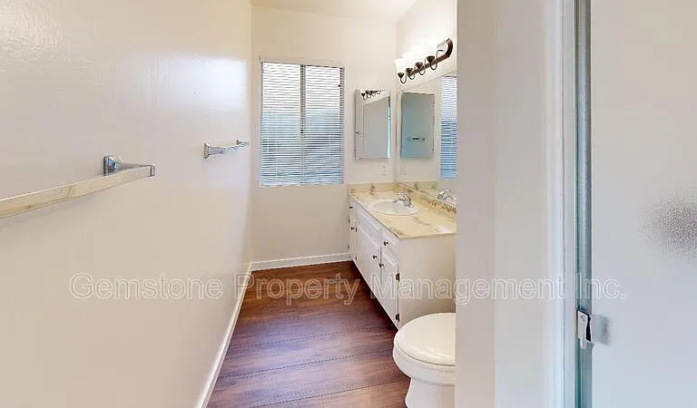 2544 Cornwall St — Photo 14