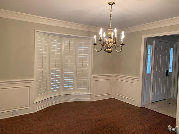 Formal Dining