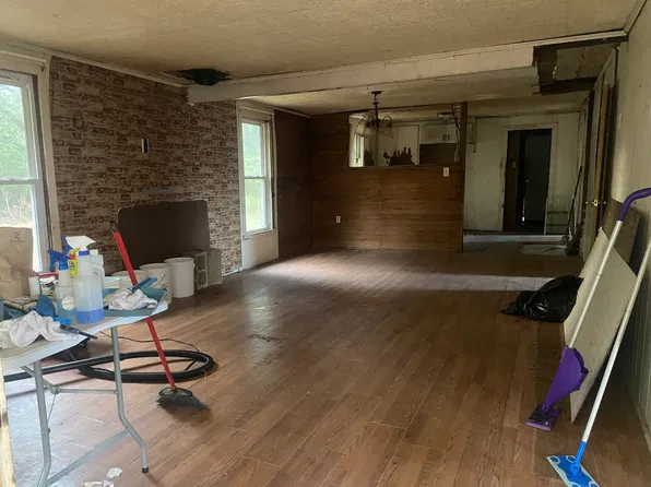 200 County Road 108, Hope, AR 71801