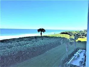2 bed, 2.0 bath, 1023 sqft, $5,000 — Photo 2