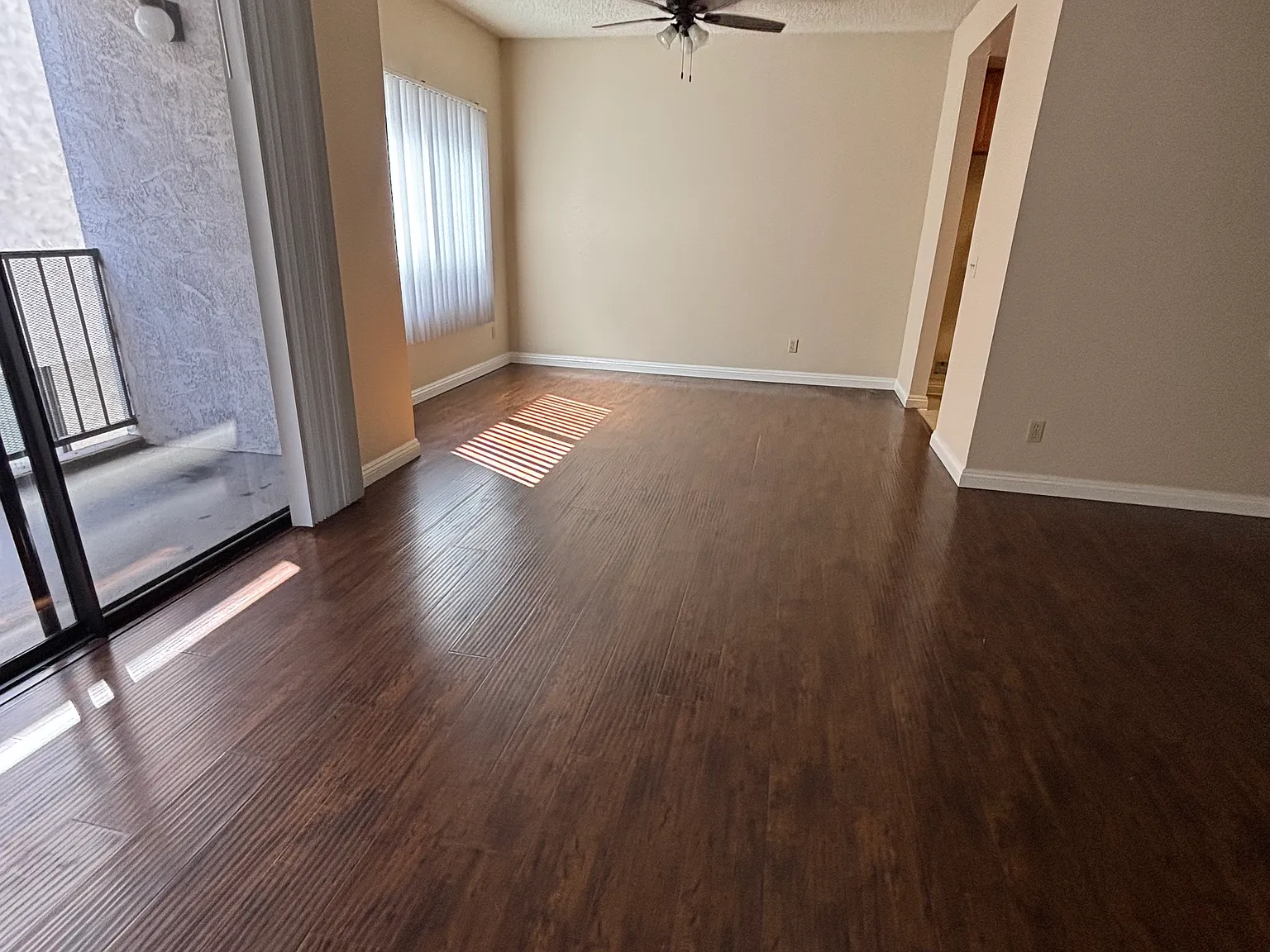 3 bed, 1430 sqft, $3,450 — Photo 3