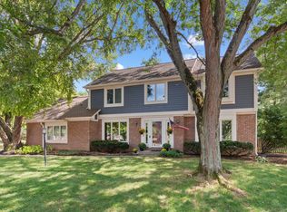 13111 Derbyshire Ct, Carmel, IN 46033