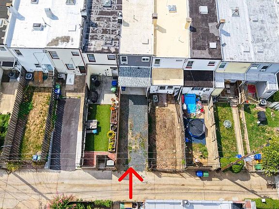 2nd image of 4327 Falls Rd