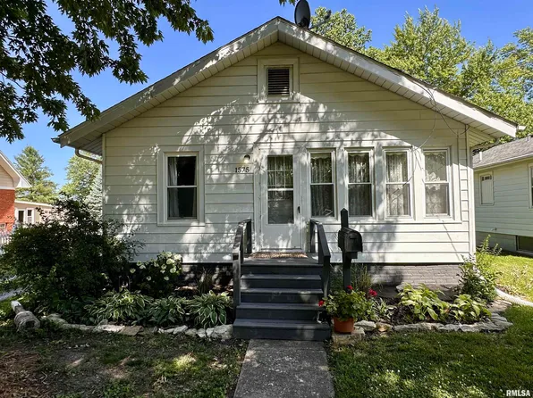 1575 Florence Ave, Galesburg, IL 61401