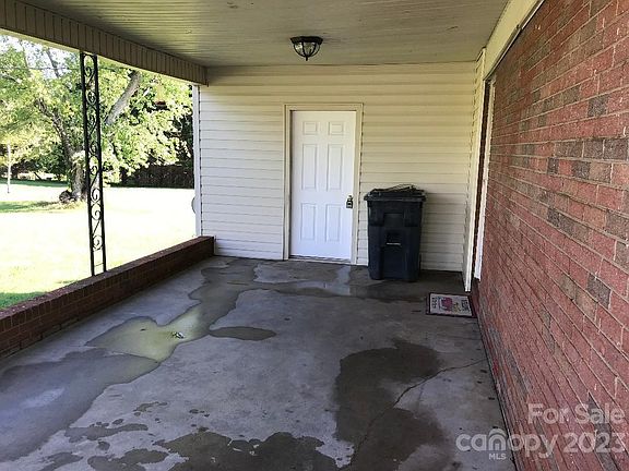 2nd image of 3759 Taylorsville Hwy