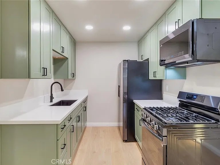 11119 Poplar St #C — Photo 14