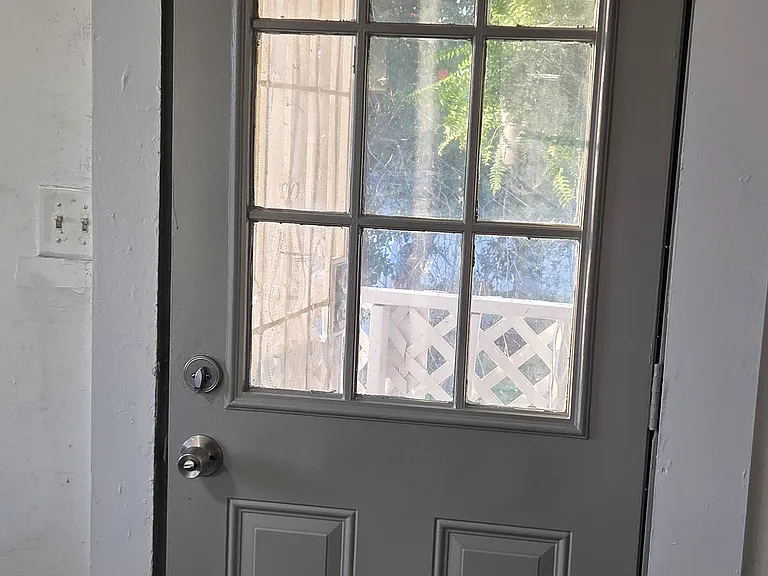 2608 W Jackson St #B — Photo 15